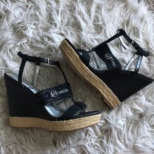Adorable Black and Tan Wedges!!